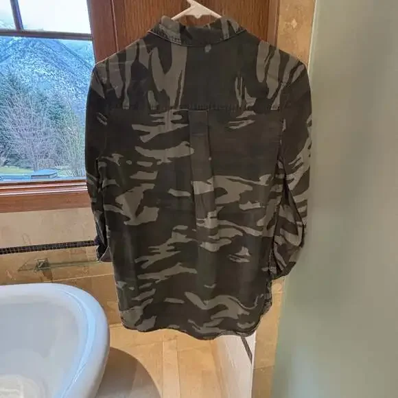 Express Camouflage Military Boyfriend Button Down Shirt- XS - Picture 3 of 3